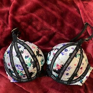 VS Victoria’s Secret Bombshell floral mesh plunge bra size 34B